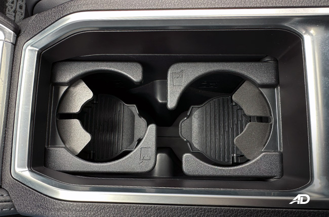 Toyota Yaris Cross HEV interior