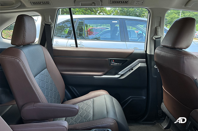 Toyota Zenix interior