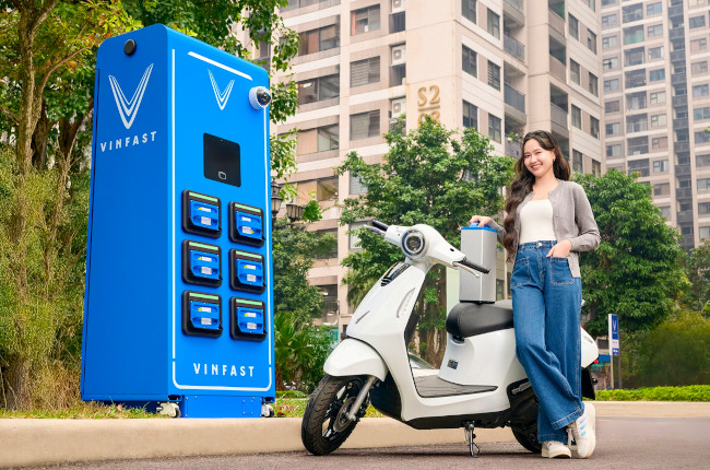  VinFast Scooter