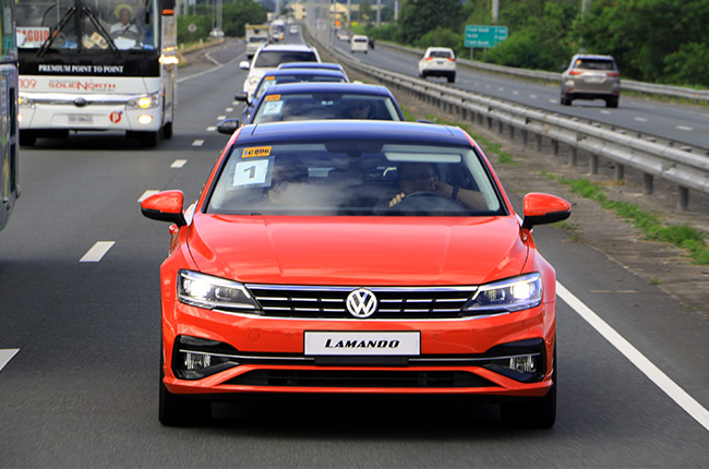 volkswagen lamando head on adaptive cruise