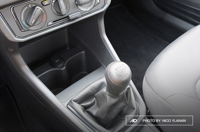 Volkswagen Santana 1.4 MT shift knob 
