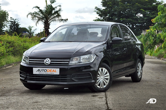 Volkswagen Santana exterior front quarter