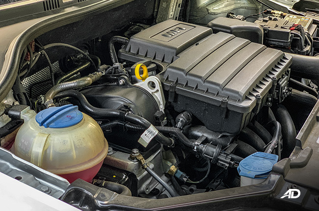 volkswagen santana road test engine