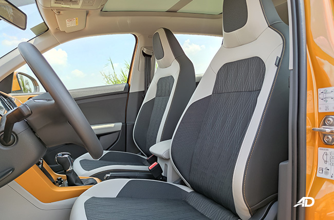 Volkswagen T-Cross front seats