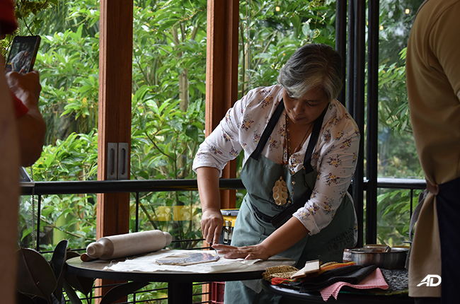 Volkswagen T-Cross media drive pottery making