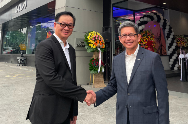 Willy Tee Ten and Manny Aligada Kia Philippines