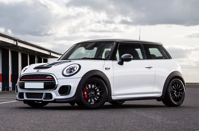 MINI unleashes limited edition John Cooper Works Challenge