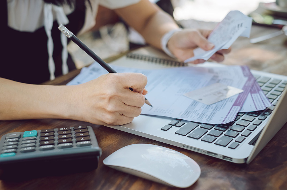 How your credit score can affect your car insurance premiums