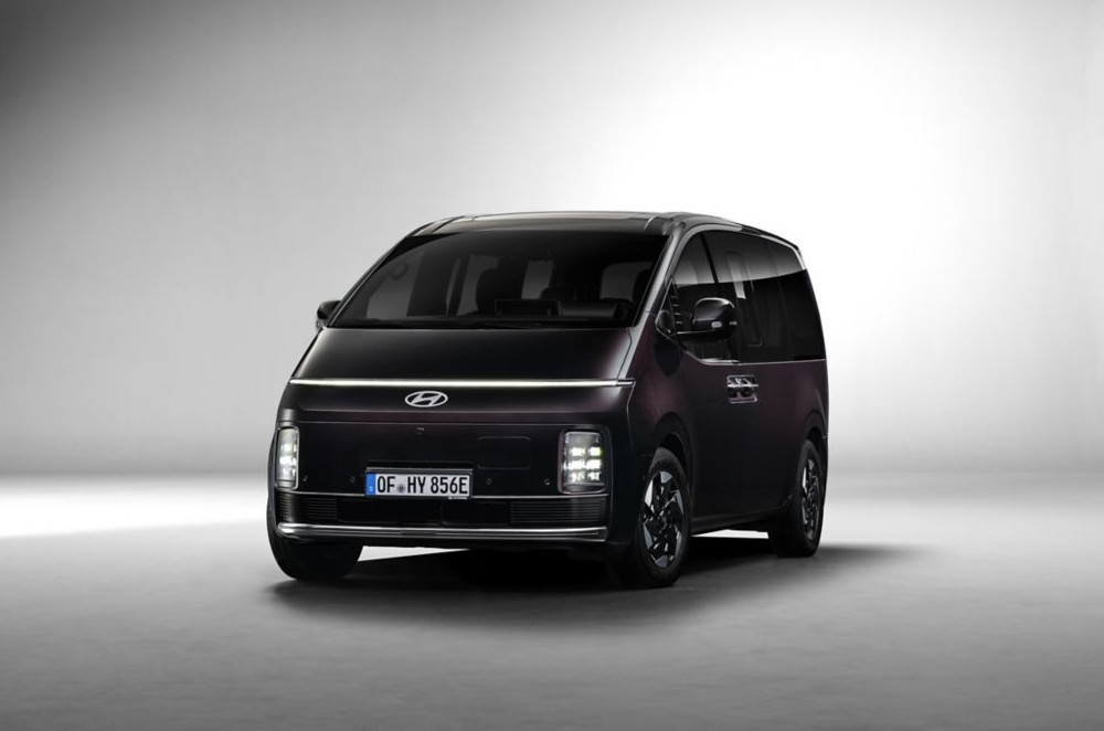 Hyundai reveals the 2026 Staria Electric