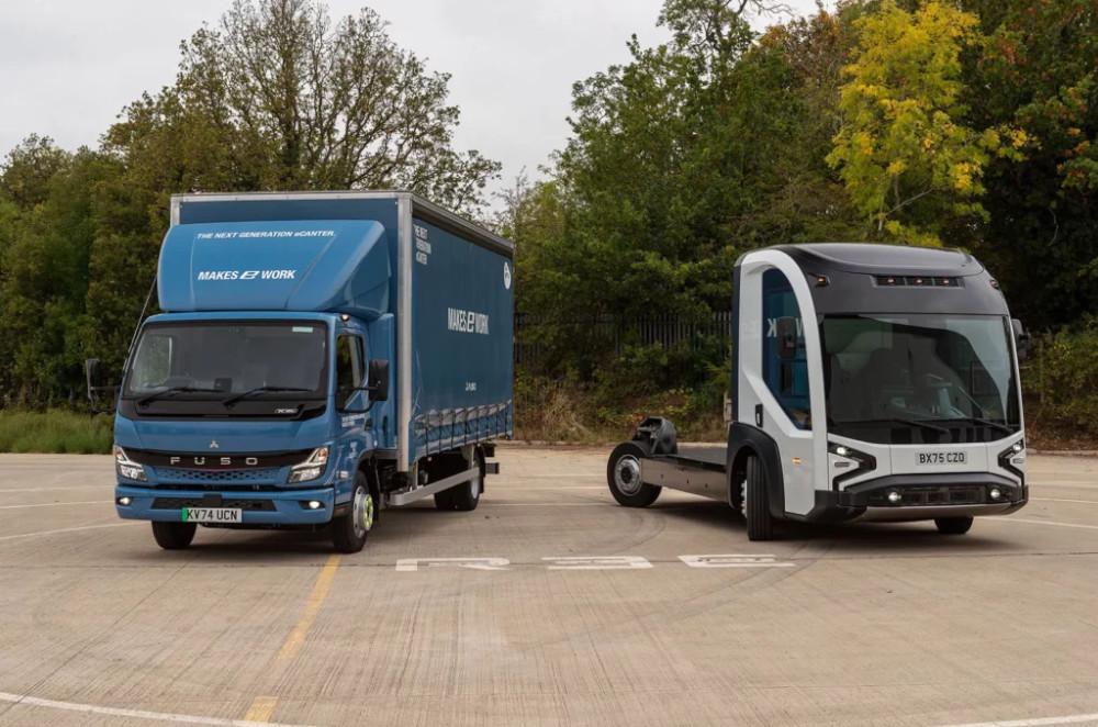 Mitsubishi Fuso x REE