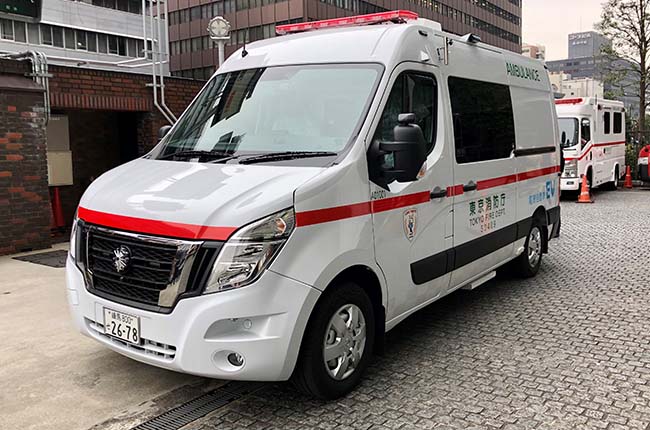 Nissan NV400 EV ambulance