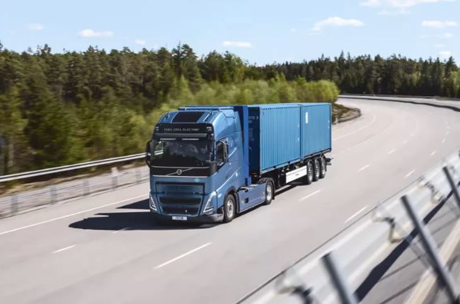 Volvo Trucks Hydrogen Fuel Cell Semi Truck