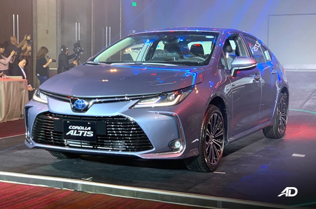 2020 Toyota Corolla Altis Marks Ph Debut With New Hybrid Trim 