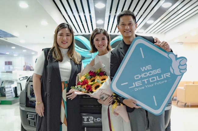 Camille Prats renews her partnership with JETOUR Auto PH and becomes the first owner of the T2 Lightning i-DM.