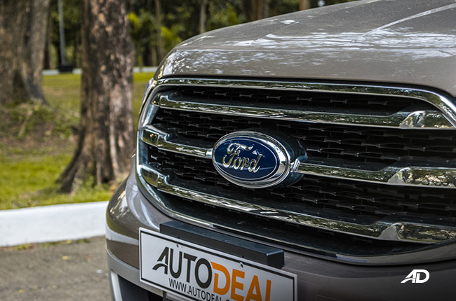 Ford Everest badge shot