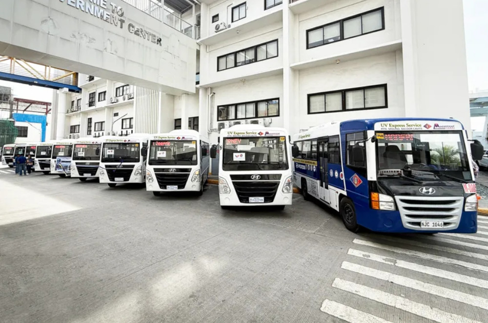 Hyundai Class 3 Modern PUVs now plying Molino 4-Bacoor-PITX route
