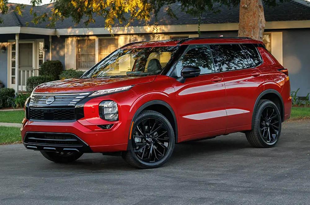 The 2026 Nissan Rogue Plug‑in Hybrid debuts in the US with electric range, seven seats, and hybrid efficiency.