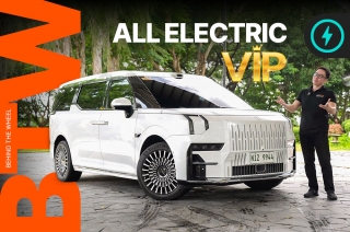 2026 Zeekr 009 Review | The Totally Overkill Luxury Van