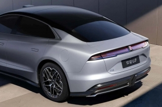 BYD unveils a new 2.0-liter boxer engine to act as a range extender for its next-generation electric vehicles.