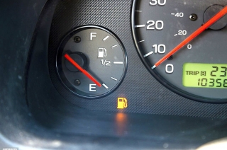 Five driving habits that are draining your fuel tank