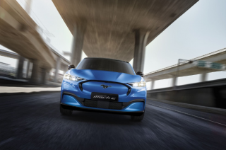 Ford will display the New Territory Hybrid and Mustang Mach-E in malls and dealerships nationwide until October 2025.