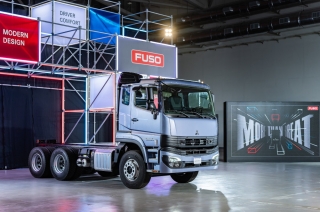 Fuso Super Great 2025