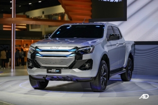 Get the D-MAX 4x2 LS-A AT PLUS for only P35,000 all-in downpayment with financing from RCBC and Security Bank.