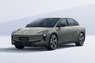 Hongqi brings in two new EVs after opening its new Manila Bay dealership.