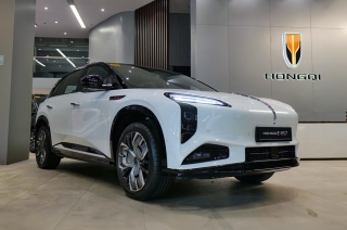 Hongqi E-HS7 and E-H7 get 5-star Euro NCAP safety rating after passing crash, water, fire, and weight tests.