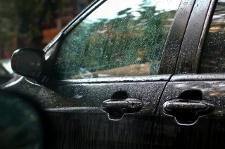 How to maintain your car during the rainy season?