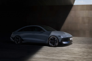 Hyundai confirms IONIQ 3 small EV with up to 587 km range, set for production in 2026.