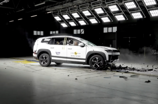 Hyundai IONIQ 9 earns five-star ANCAP safety rating for both six- and seven-seater versions.