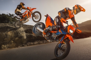 KTM unveils 2026 690 SMC R and Enduro R