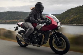 Triumph Expands Its 400cc Lineup With New Tracker and Thruxton