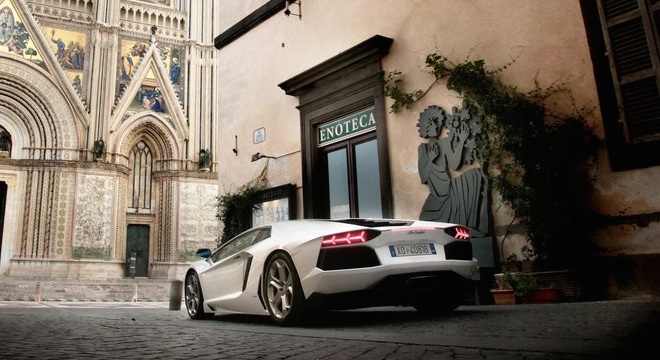 2018 Lamborghini Aventador