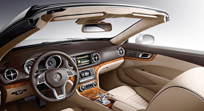 2018 Mercedes-Benz SL-Class interior