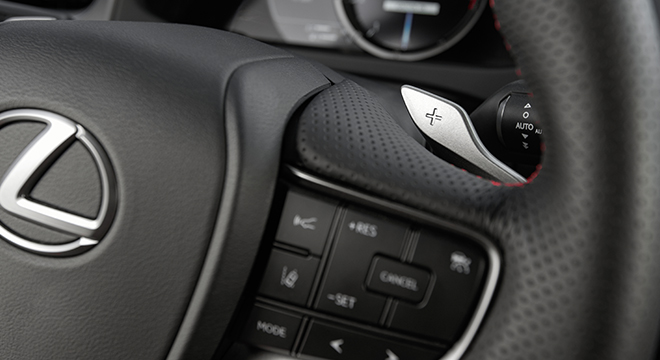 2019 Lexus UX steering controls