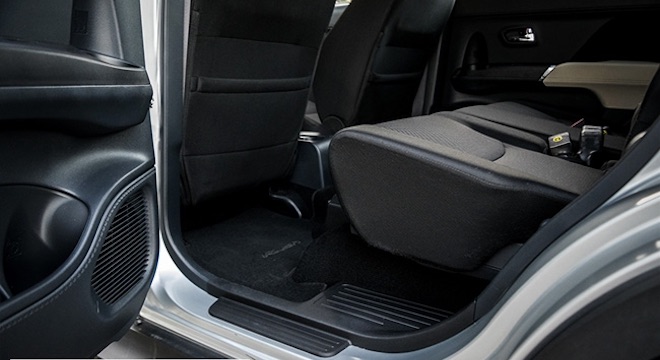 2019 Toyota Rush backseats