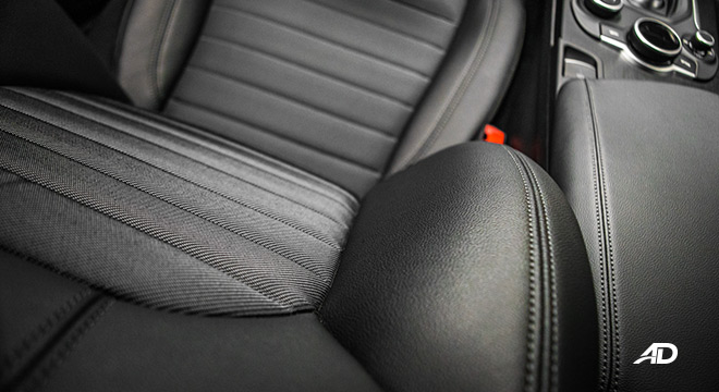2020 Alfa Romeo Giulia interior seats