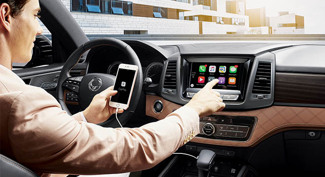 2020 SsangYong Rexton 8-inch infotainment