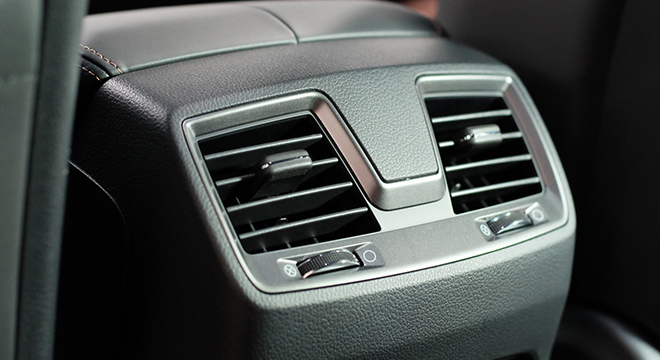 2020 SsangYong Rexton rear aircon vents