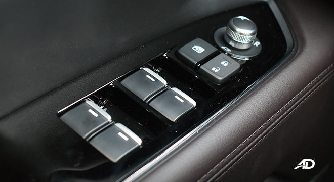 2022 Mazda CX-5 window controls