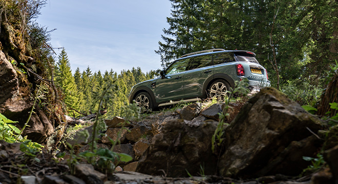 2022 Mini Cooper Countryman Exterior Rear Quarter 