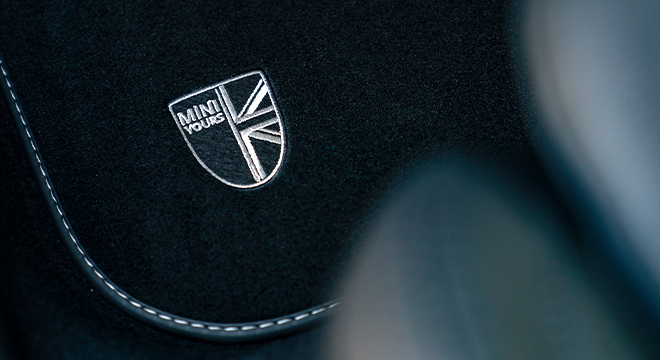 2022 Mini Cooper Countryman Logo 