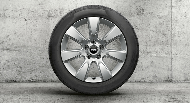 2022 Mini Cooper Countryman Monotone Silver Wheels 