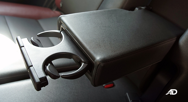 2022 Toyota Fortuner center armrest cupholders