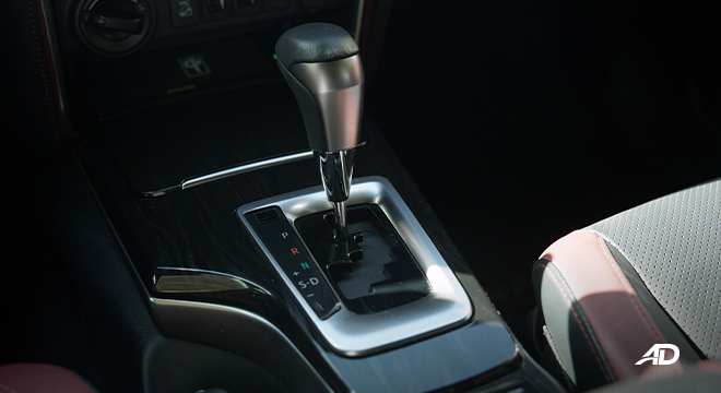 2022 Toyota Fortuner gear shifter