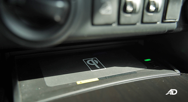 2022 Toyota Fortuner wireless charger