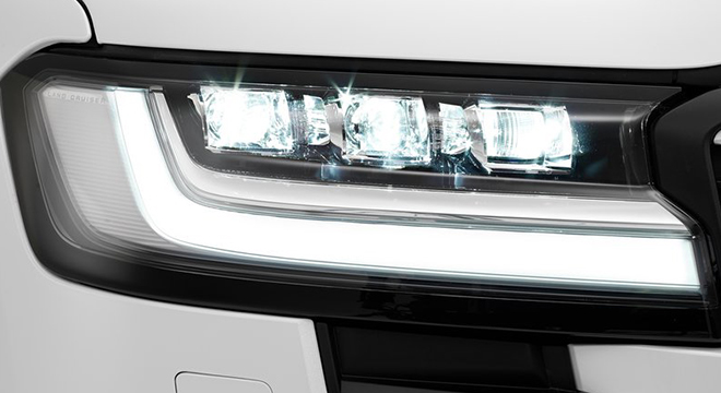 2022 Toyota Land Cruiser 300 exterior headlights Philippines