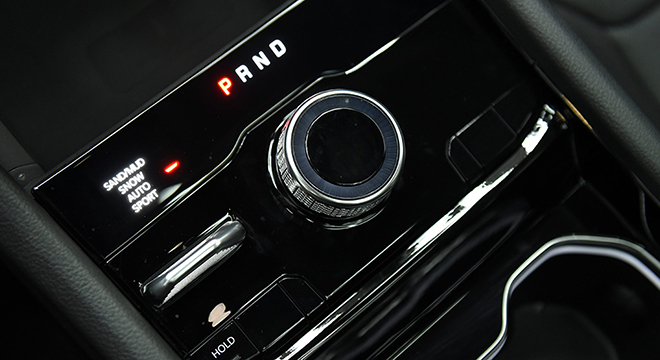 2023 Jeep Grand Cherokee Gear Selector